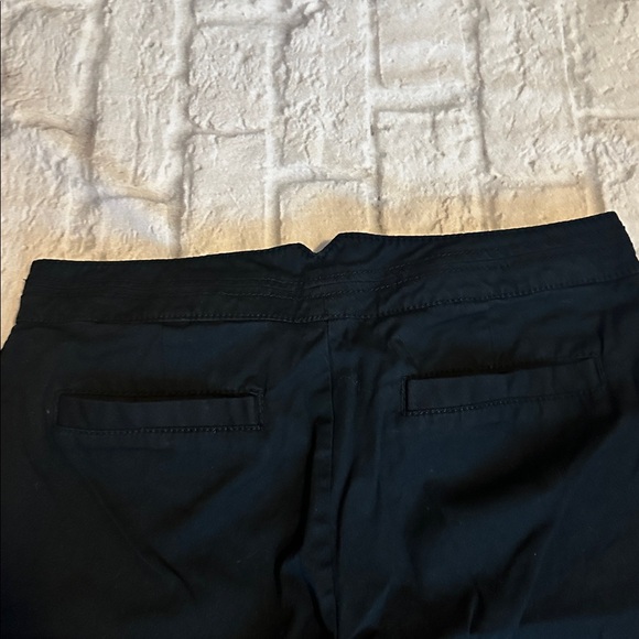 Old Navy Stretch Women’s Black Shorts Size 10 - Picture 7 of 13